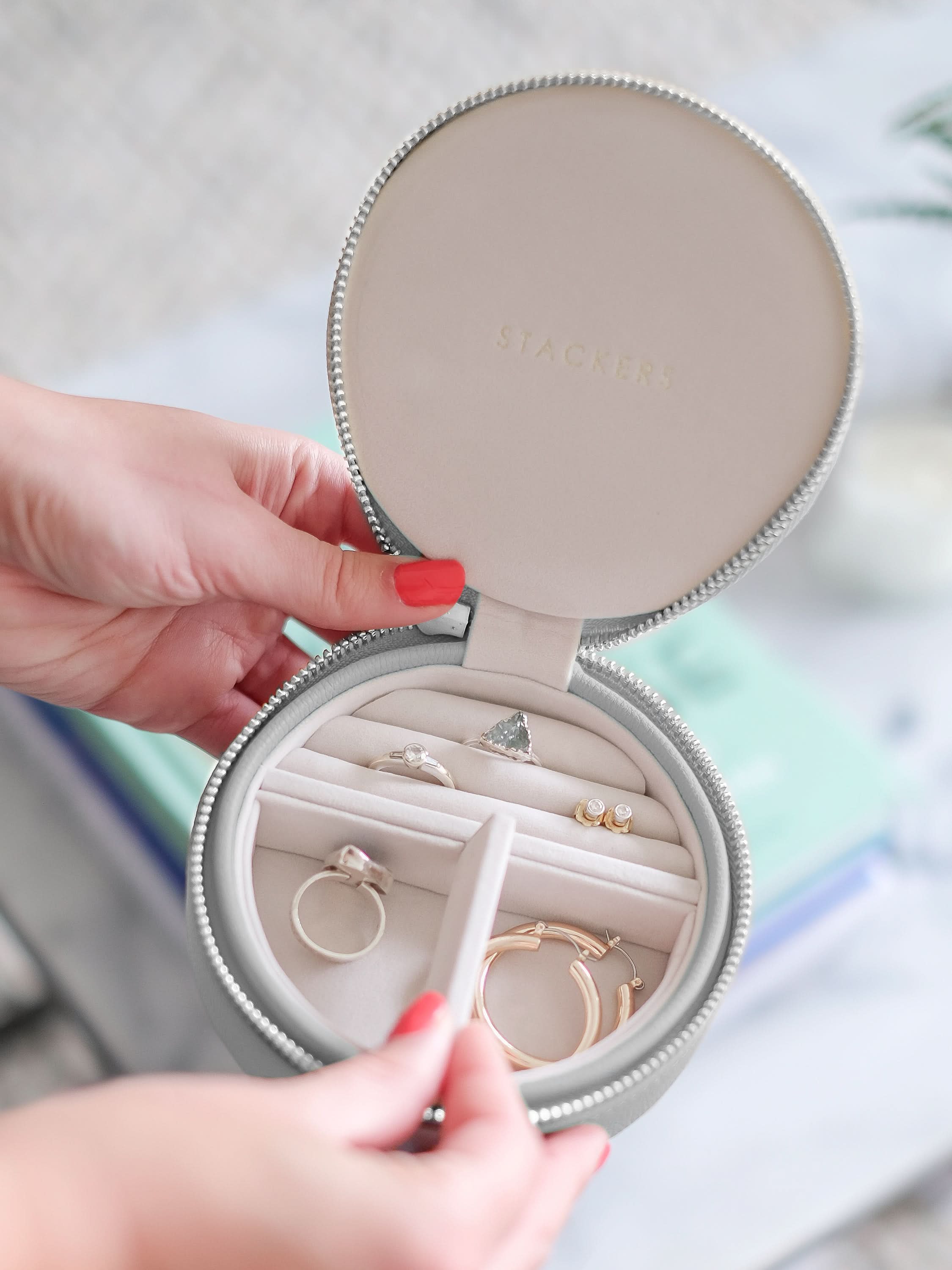 Stackers Ronde Travel Jewellery Box Grijs - Mystackers