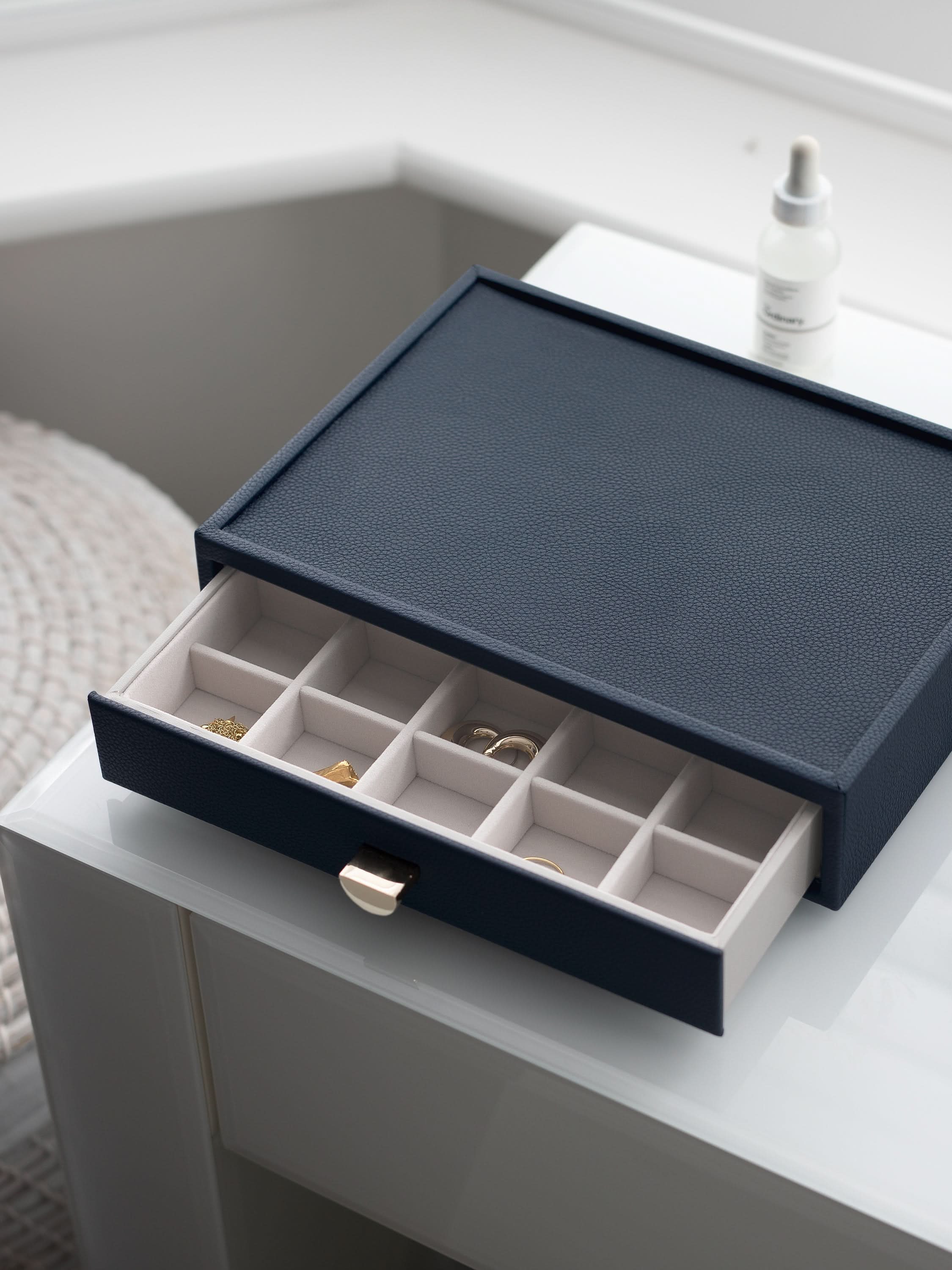 Stackers kleine Sieradenlade voor Klassieke Display Juwelendoos Marineblauw - Mystackers